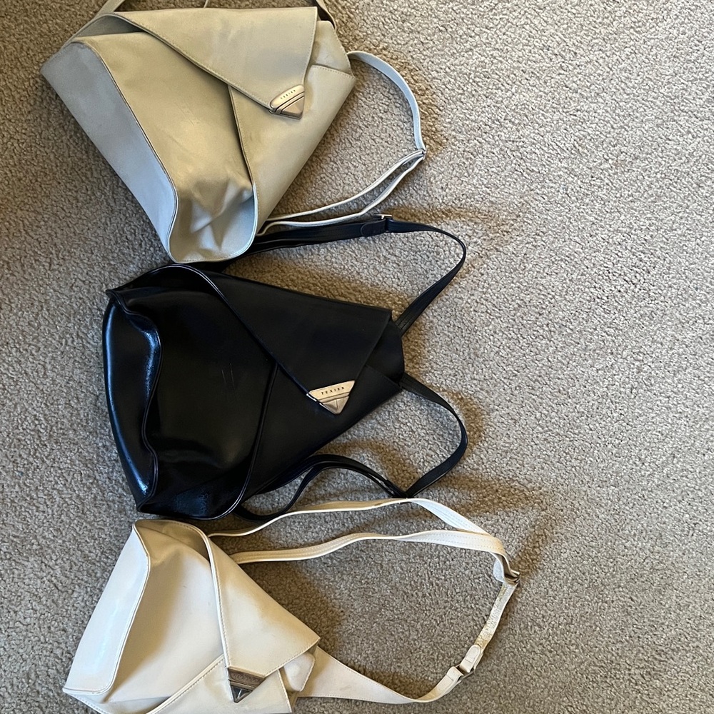 Lot of 3 Texier backpacks 
Light gray L
Black L
Oyster S